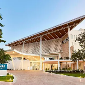 מלון Fairfield & By Marriott Cancun Airport