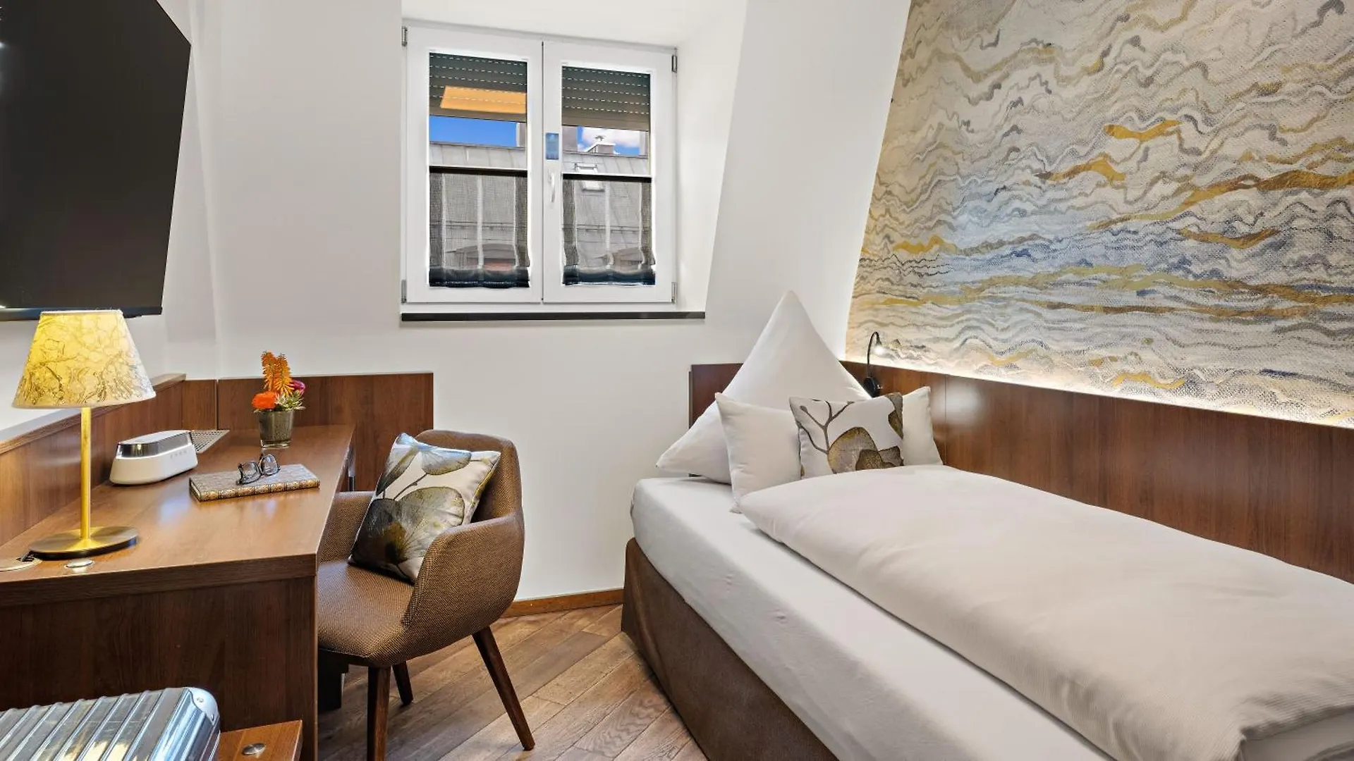 Hotel Deutsche Eiche München 3*,